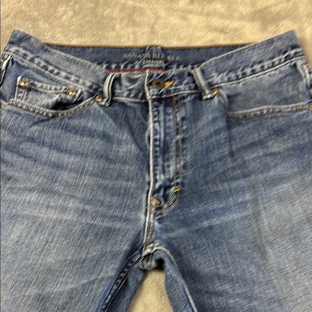 Banana Republic Blue Relaxed Jeans with Classic Denim Style